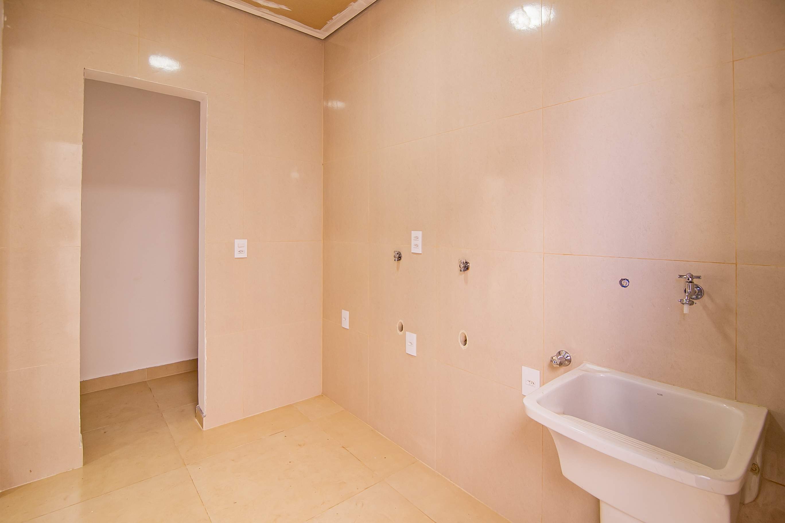 Área de serviço ampla